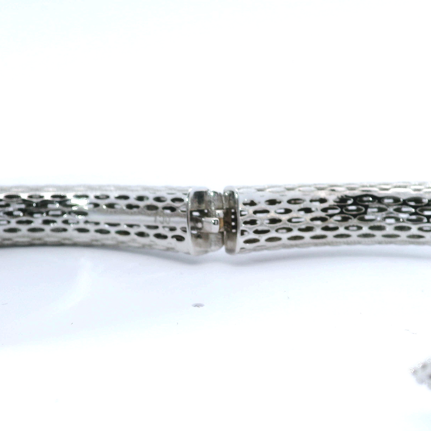 Diamond Mesh-Like Bangle in 18K White Gold