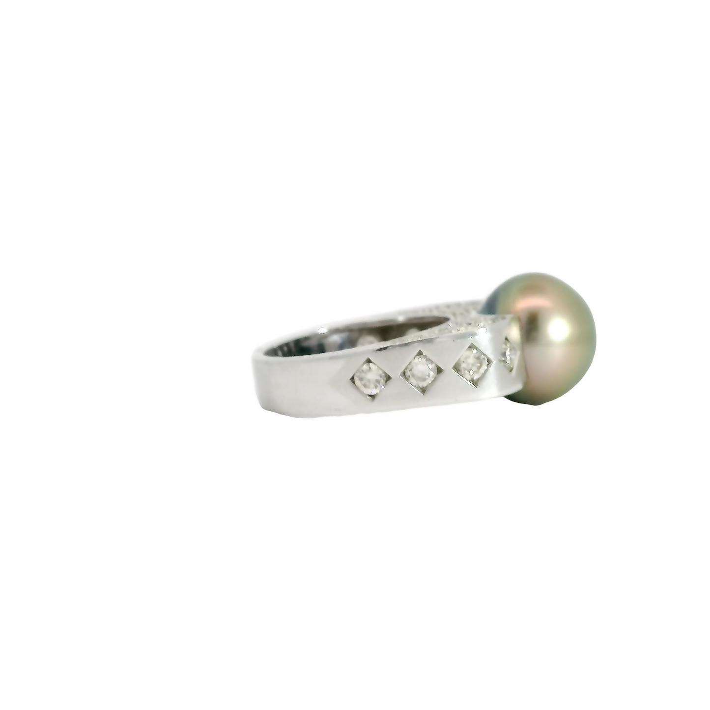 Light Green Tahitian Pearl with Pink Overtone Diamond Ring in Multi Texture White Gold